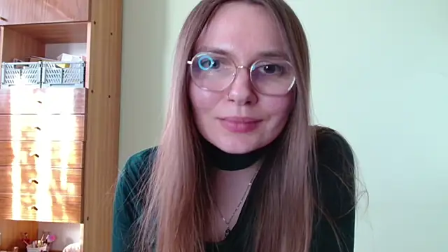 Snapshot of LooveELLYx chatting on 03/04/26, 02:23 LooveELLYx online show from 03/04/26, 02:23
