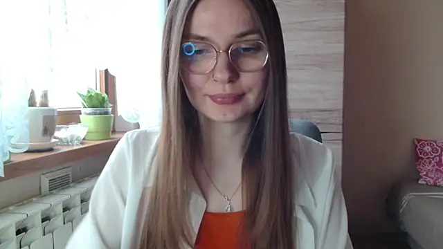 Snapshot of LooveELLYx chatting on 04/03/26, 06:33 LooveELLYx online show from 04/03/26, 06:33