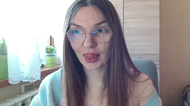 Snapshot of LooveELLYx chatting on 04/11/26, 07:45 LooveELLYx online show from 04/11/26, 07:45