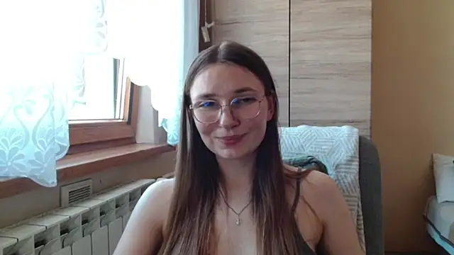 LooveELLYx online show from 06/27/26, 12:22