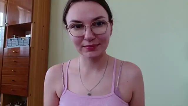 LooveELLYx online show from 07/16/26, 06:30