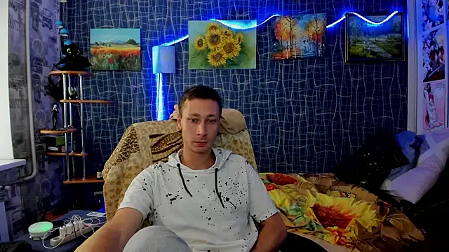 Snapshot of CuteBoy228 chatting on 11/18/25, 11:03 CuteBoy228 online show from 11/18/25, 11:03