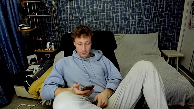 CuteBoy228 online show from 05/15/26, 09:11
