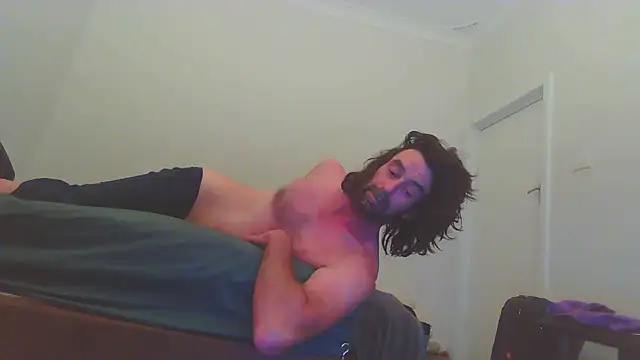 Snapshot of straightozgoesdwn chatting on 11/21/25, 08:40 straightozgoesdwn online show from 11/21/25, 08:40