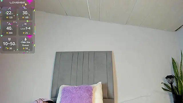 Sophia Ebony online show from 11/04/25, 12:48