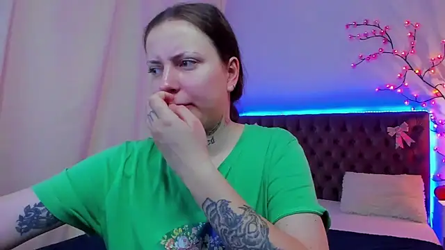 LilaVame online show from 11/22/25, 02:05