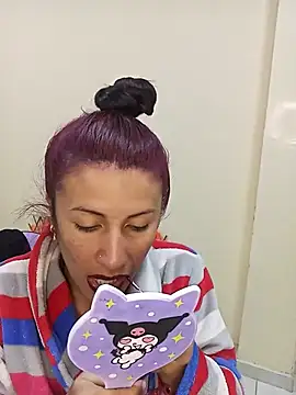 karinnahotdirty online show from 11/19/25, 09:59