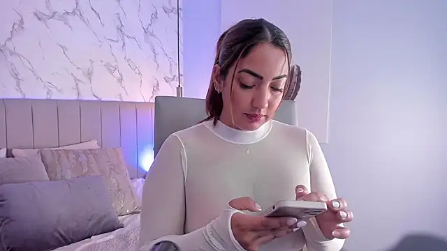 Karlla Brown online show from 12/02/25, 02:01