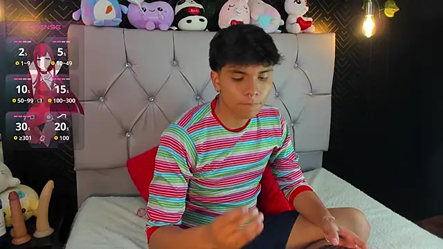 Snapshot of Thiago_Kozak chatting on 09/17/25, 12:29 Thiago Kozak online show from 09/17/25, 12:29