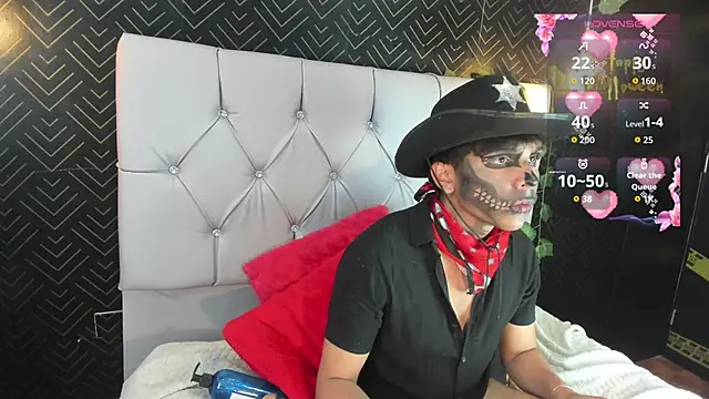 Snapshot of Thiago_Kozak chatting on 10/11/25, 02:15 Thiago Kozak online show from 10/11/25, 02:15