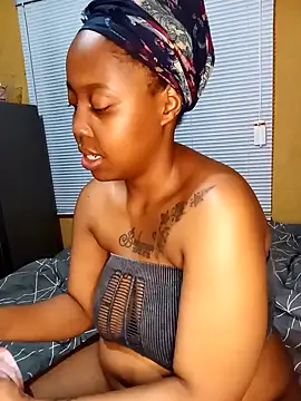 PreggyBunny online show from 10/24/25, 10:39