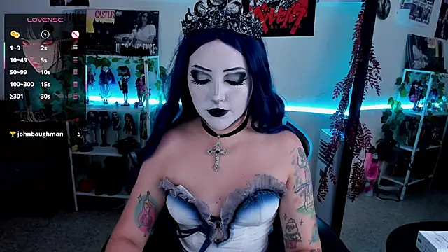 Snapshot of Makii_33 chatting on 09/28/25, 10:15 Makii 33 online show from 09/28/25, 10:15