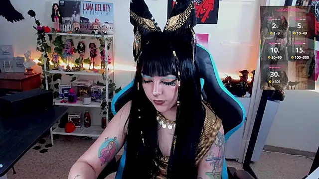 Snapshot of Makii_33 chatting on 10/15/25, 07:08 Makii 33 online show from 10/15/25, 07:08