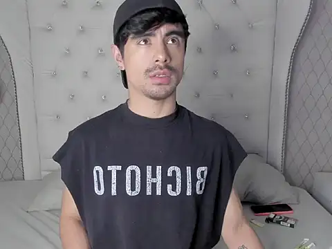 BryCams3 online show from 09/10/25, 01:16