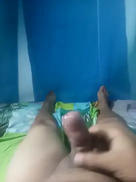 Snapshot of cora08 chatting on 10/31/25, 05:30 cora08 online show from 10/31/25, 05:30