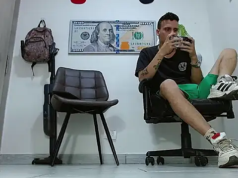 Latins Boss online show from 06/12/26, 05:56