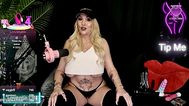 Snapshot of Daisy_Hotwife chatting on 11/09/25, 08:18 Daisy Hotwife online show from 11/09/25, 08:18