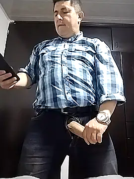 BigCristh79 online show from 10/06/25, 08:17