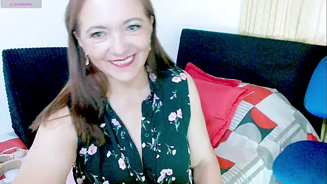 Kendraline1 online show from 04/12/26, 10:15