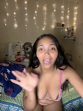 effie castroo online show from 09/10/25, 02:22