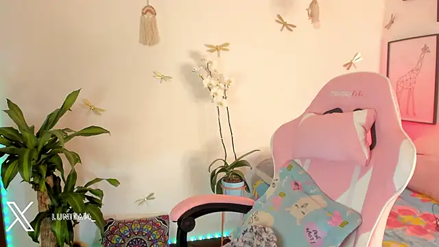 princessluna 19 online show from 05/21/26, 10:39