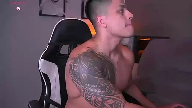 tyler muscle1 online show from 10/22/25, 01:17