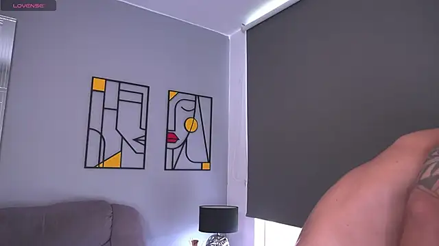 tyler muscle1 online show from 11/21/25, 05:55