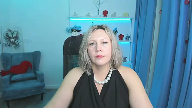 NinaStarle online show from 03/01/26, 11:45