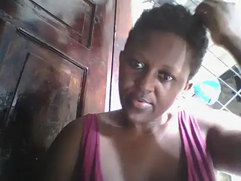 Snapshot of Sweetdate_ chatting on 10/24/25, 12:56 Sweetdate  online show from 10/24/25, 12:56