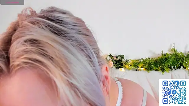 girlllsooft online show from 10/05/25, 05:11