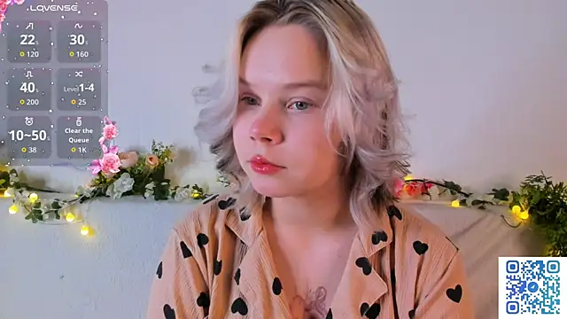 girlllsooft online show from 11/05/25, 07:58