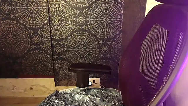 Snapshot of catpussy_ruhi chatting on 11/04/25, 03:27 catpussy ruhi online show from 11/04/25, 03:27