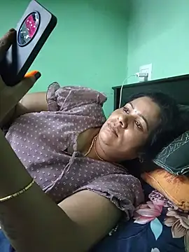 tamilaruvi online show from 06/18/26, 04:57