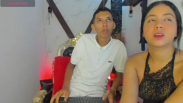 Snapshot of afrodita_n_ares chatting on 09/15/25, 12:27 afrodita n ares online show from 09/15/25, 12:27