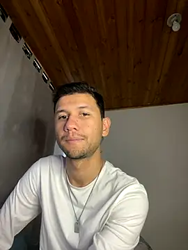 Michaell Spinelly online show from 10/21/25, 06:52