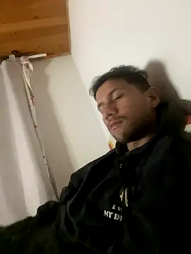 Michaell Spinelly online show from 11/29/25, 01:08