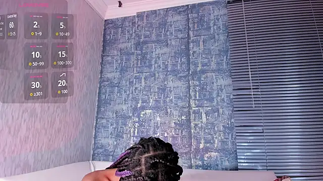 Snapshot of NathalyLeen chatting on 11/14/25, 08:40 NathalyLeen online show from 11/14/25, 08:40