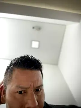 Manu0586 online show from 09/29/25, 04:17