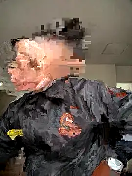 Manu0586 online show from 10/08/25, 12:36