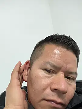 Manu0586 online show from 04/27/26, 01:47