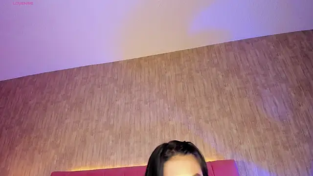 Snapshot of Kendra_kobein chatting on 11/04/25, 09:03 Kendra kobein online show from 11/04/25, 09:03