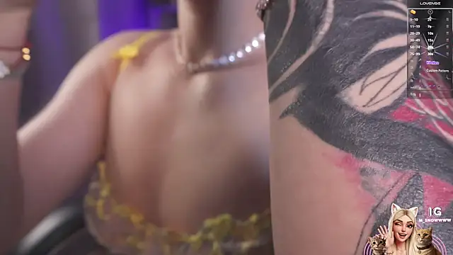 Miila snow online show from 11/05/25, 11:54