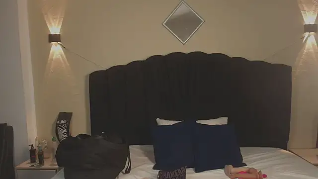 MiaVelvett  online show from 09/10/25, 11:43