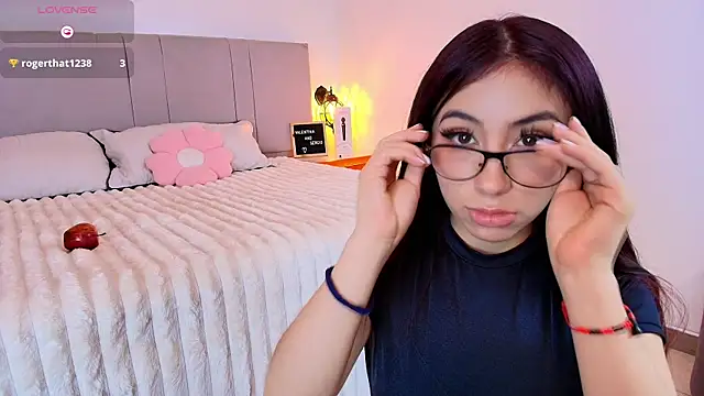 Snapshot of Kurttsinner chatting on 10/05/25, 04:44 Kurttsinner online show from 10/05/25, 04:44