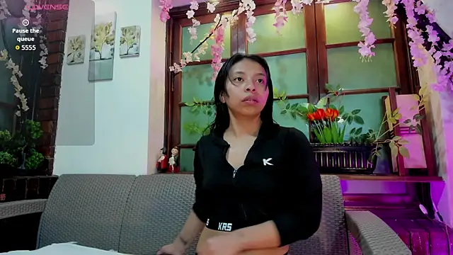 samara selene online show from 06/12/26, 03:05