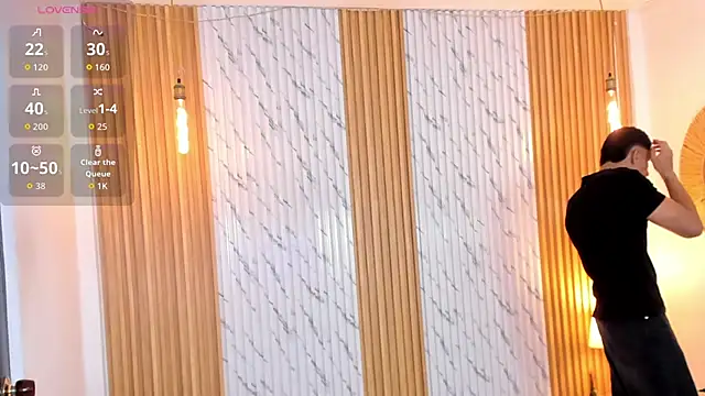 thomas walker0 online show from 10/03/25, 02:14