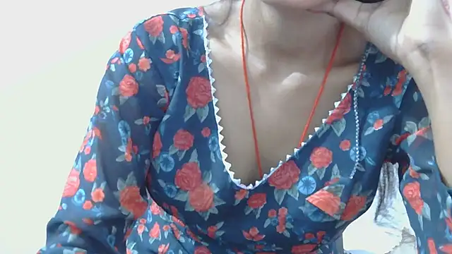 Snapshot of Aarti_misty71 chatting on 09/30/25, 04:50 Aarti misty71 online show from 09/30/25, 04:50