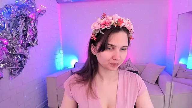 Snapshot of TessaMill chatting on 03/26/26, 05:13 TessaMill online show from 03/26/26, 05:13