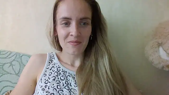 JayeTyler online show from 06/18/26, 07:41