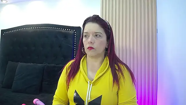 Snapshot of VeronicaBlake chatting on 05/02/26, 01:16 VeronicaBlake online show from 05/02/26, 01:16